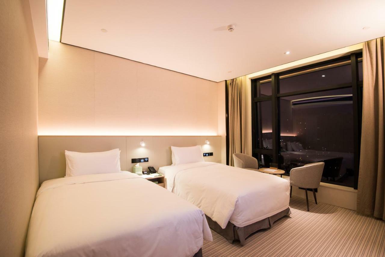 Virtuous World Hotel Fo-šan Exteriér fotografie